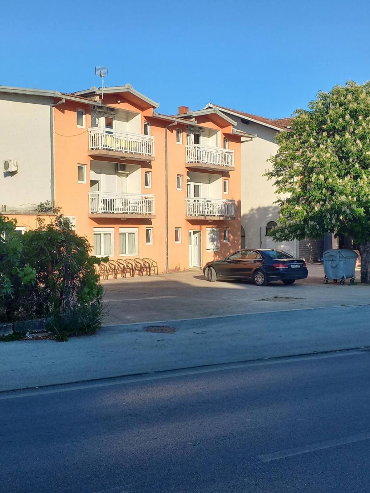 Juka Hotel Medugorje Bagian luar foto